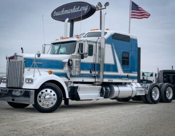 2013 KENWORTH W900L SLEEPER 365607