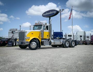 2009 PETERBILT 388 DAYCAB 784999