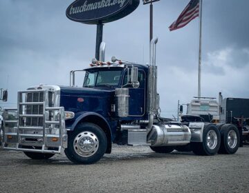 2012 PETERBILT 389 DAYCAB 167779