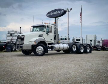 2012 MACK GU813 DAYCAB 016066