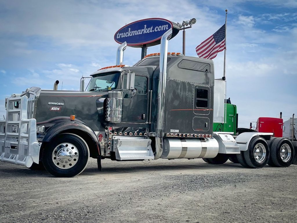 2019 KENWORTH W900L GLIDER KIT