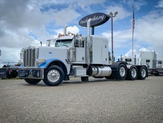 2016 PETERBILT 389 SLEEPER 317084