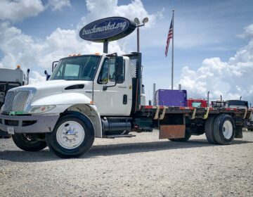 2008 INTERNATIONAL 4300 FLATBED TRUCK 561097