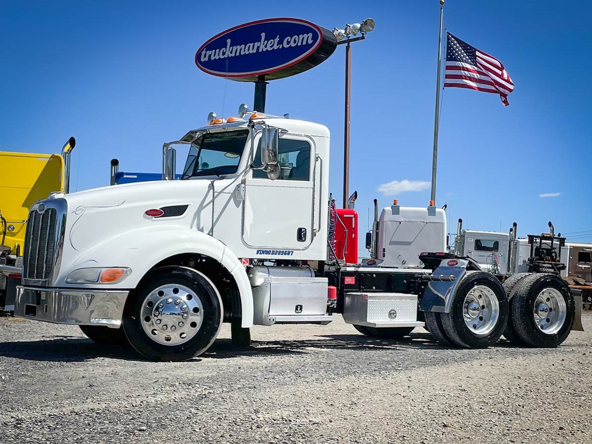 2015 PETERBILT 386 GLIDER KIT DAYCAB