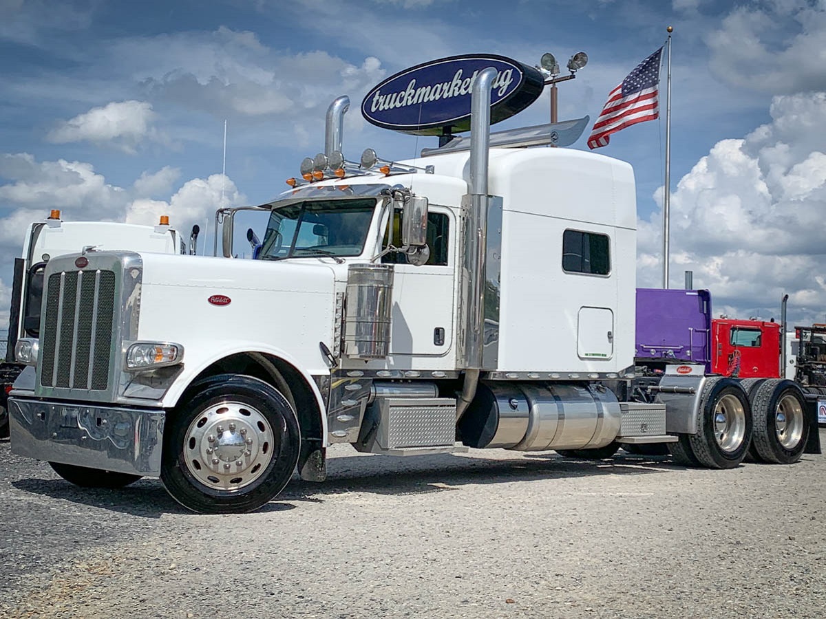 2019 PETERBILT 389 SLEEPER