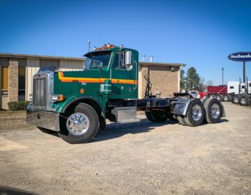 2000 PETERBILT 378 DAYCAB 545276