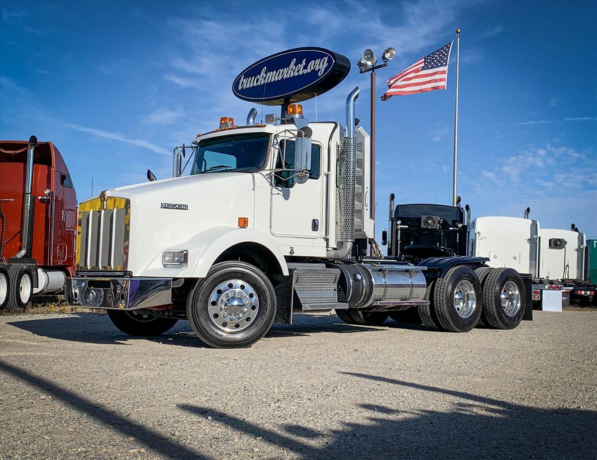 2013 KENWORTH T800 DAYCAB 339498 - Truck Market