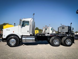 2006 KENWORTH T800B DAYCAB 138284DUP