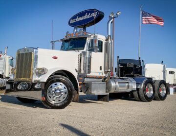 2006 PETERBILT 379EXHD DAYCAB 635433