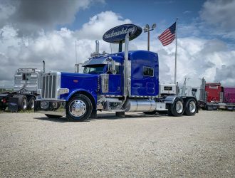 2013 PETERBILT 389 SLEEPER 162945