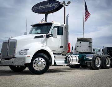 2019 KENWORTH T880 DAYCAB 281836