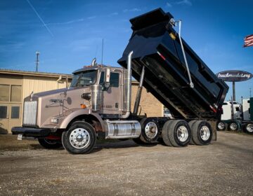 2008 KENWORTH T800 DUMP TRUCK 226275