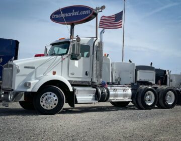 2012 KENWORTH T800 DAYCAB 322352