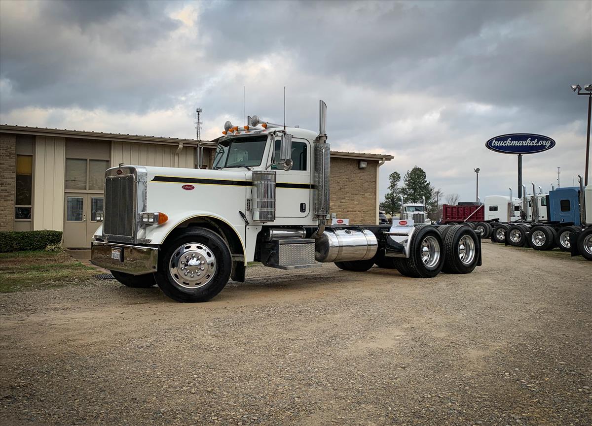 2006 PETERBILT 379EXHD CAB & CHASSIS
