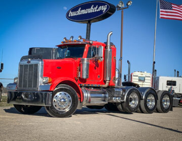 2001 PETERBILT 378 TRI AXLE DAYCAB 533272
