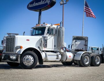 2005 PETERBILT 379 DAYCAB 840405