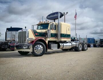 2013 PETERBILT 388 SLEEPER 178606