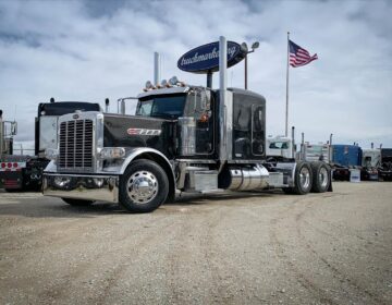 2016 PETERBILT 389 PRIDE & CLASS 368525