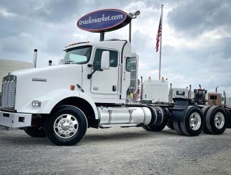 2014 KENWORTH T800 DAYCAB 391399