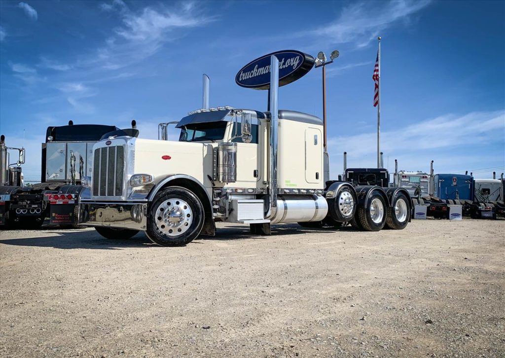 2015 PETERBILT 389 GLIDER