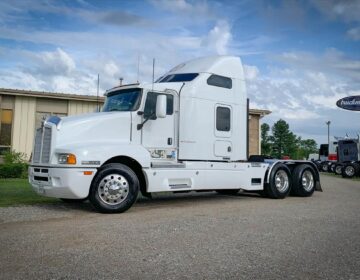 2007 KENWORTH T600 SLEEPER 209097