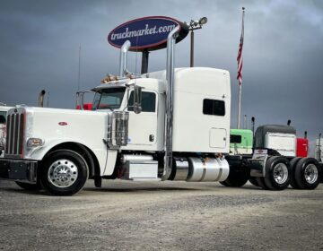 2022 PETERBILT 389 SLEEPER 784546