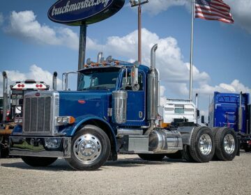 2007 PETERBILT 379 DAYCAB 738371