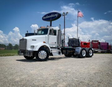 2003 KENWORTH T800 DAYCAB 396385