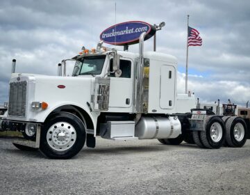 2007 PETERBILT 379 SLEEPER 744371