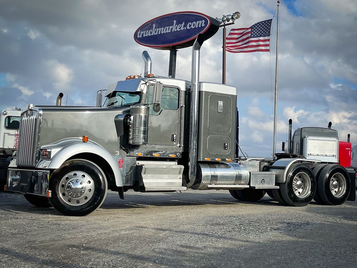2015 KENWORTH W900L GLIDER KIT