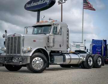 2014 PETERBILT 388 DAYCAB 217526