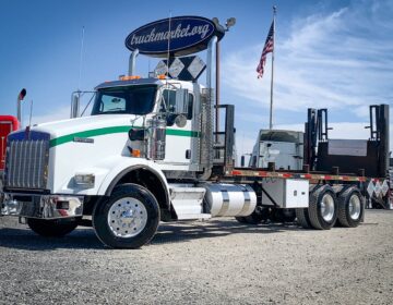 2013 KENWORTH T800 FLATBED TRUCK 359557