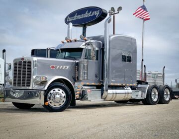 2016 PETERBILT 389 PRIDE & CLASS PRE ELOG GLIDER 390156
