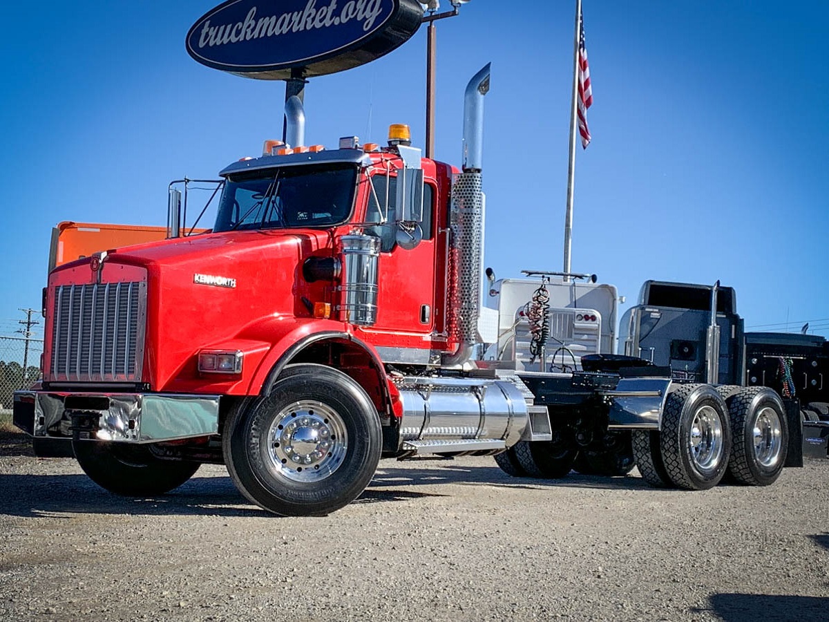 2009 KENWORTH T800 DAYCAB