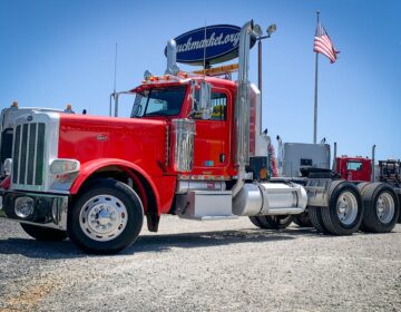 2009 PETERBILT 389 DAYCAB 774324