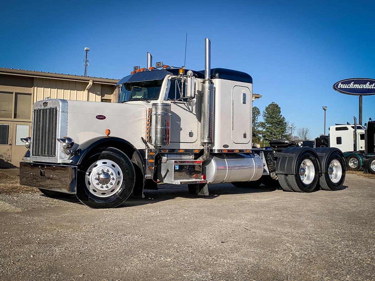 1999 PETERBILT 379EXHD PRE ELOG SLEEPER