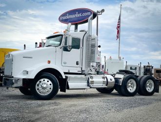 2015 KENWORTH T800 DAYCAB 447562