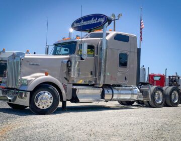 2015 KENWORTH W900L SLEEPER 431468