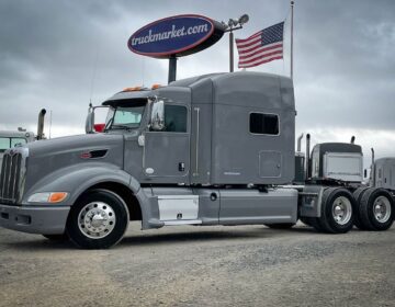 2014 PETERBILT 386 SLEEPER 210980