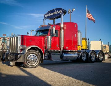 2009 PETERBILT 389 TRI AXLE SLEEPER 777031