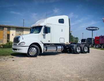 2016 FREIGHTLINER COLUMBIA PRE-ELOG GLIDER HK5086