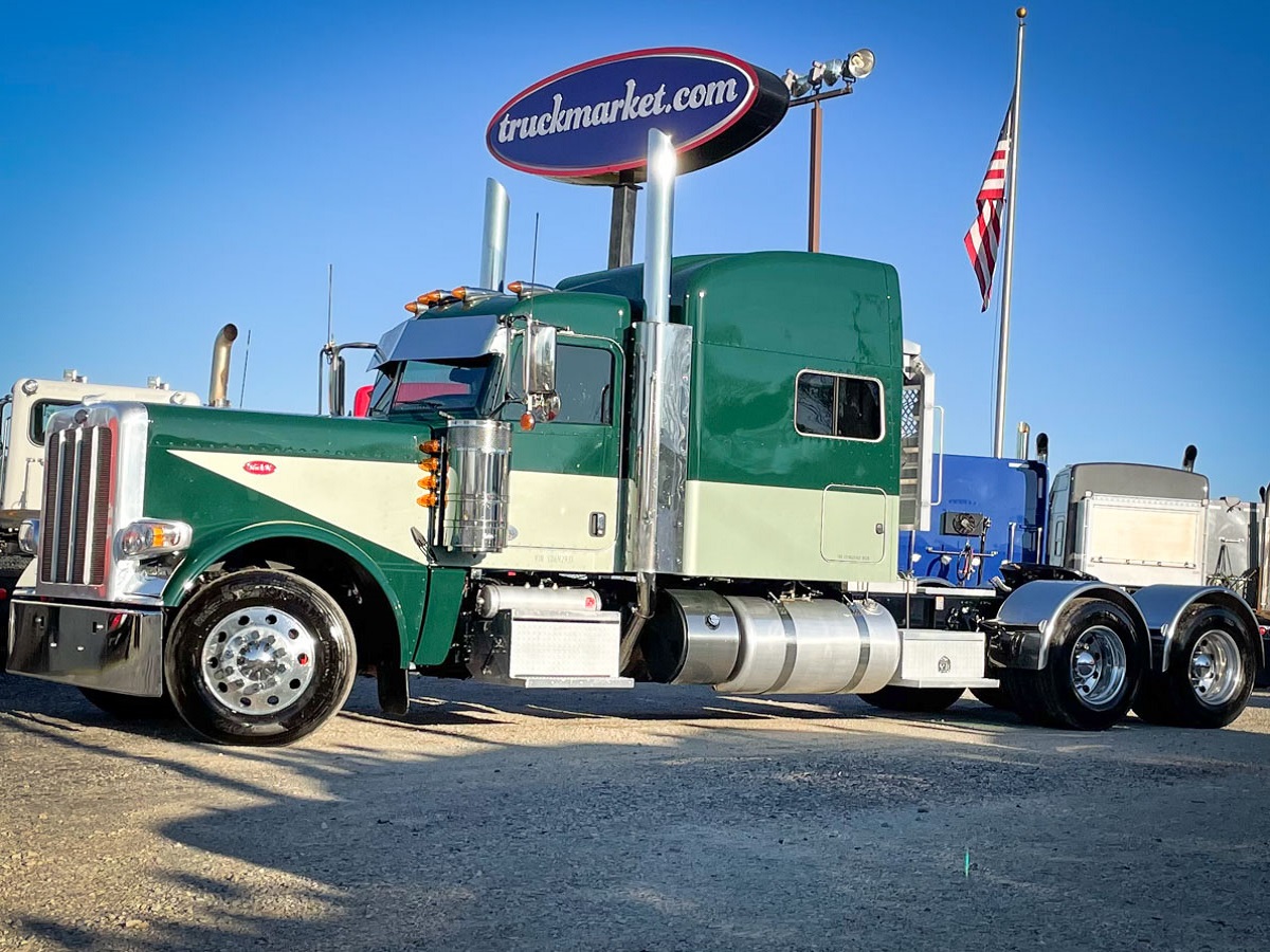 2020 PETERBILT 389 SLEEPER