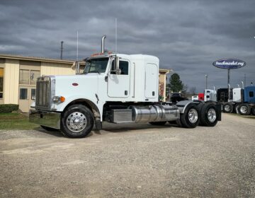 2006 PETERBILT 378 TANDEM AXLE SLEEPER 645608