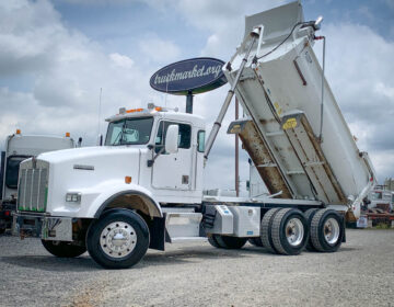 2001 KENWORTH T800 DUMP TRUCK 874523