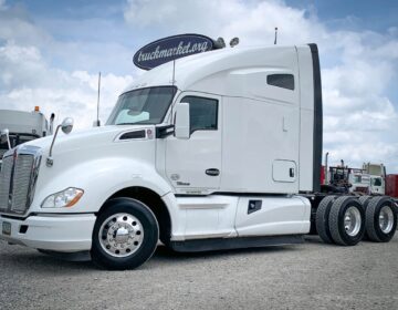 2016 KENWORTH T680 SLEEPER 105546