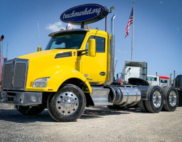 2016 KENWORTH T880 DAYCAB 498889