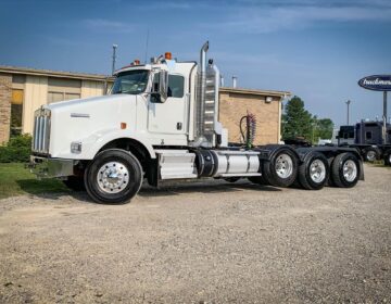 2012 KENWORTH T800 DAYCAB 304907
