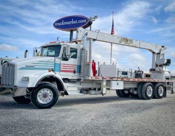 2005 KENWORTH T800 CRANE TRUCK 110938