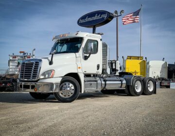 2012 FREIGHTLINER CASCADIA DAYCAB BK5650