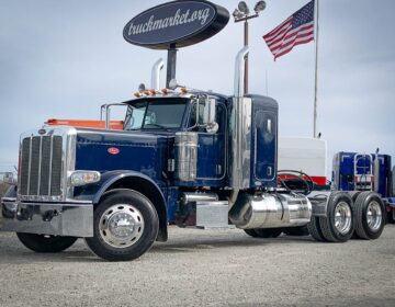2011 PETERBILT 389 SLEEPER 126578